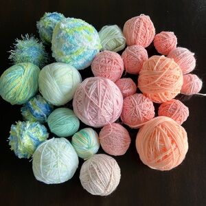 994g of Yarn for knitting crochet fibre arts craft projects